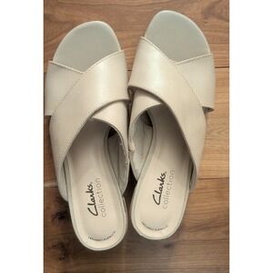 Clarks Comfort Cream Leather Slide sandals Size 6 new Spring Summer capsule